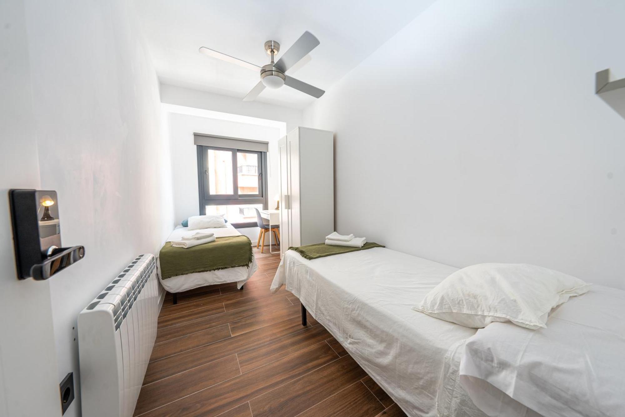 Apartamentosdnord Реус Экстерьер фото
