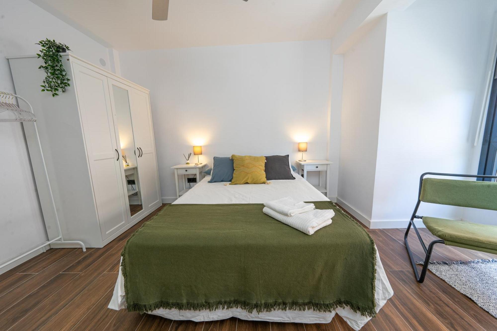 Apartamentosdnord Реус Экстерьер фото